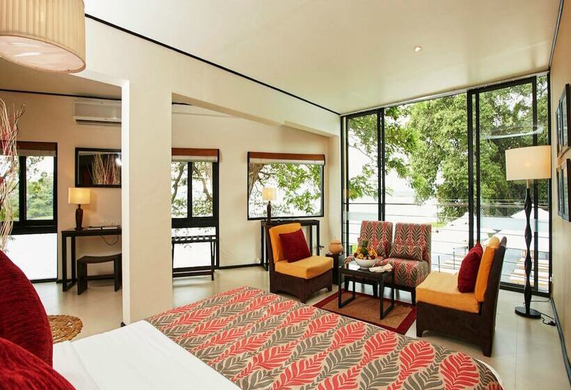 디럭스 룸 호수 전망, Ekho Safari Tissa