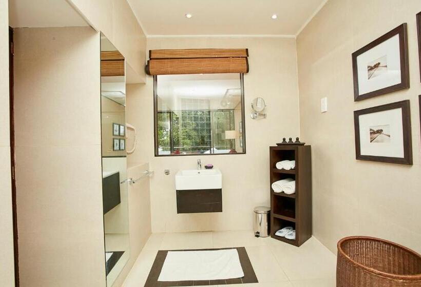 디럭스 스위트, Ekho Safari Tissa