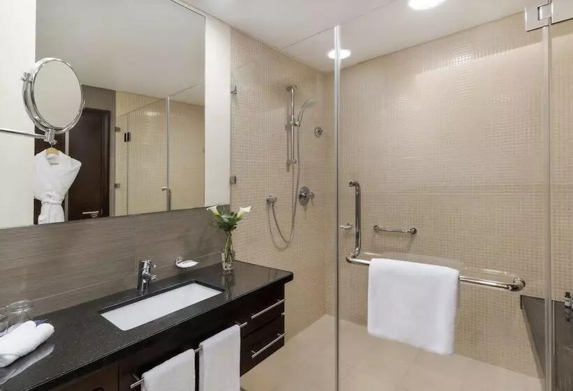 اتاق کلاب, Hyatt Regency Oryx Doha