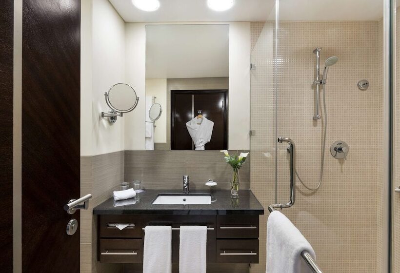 Club Room, Hyatt Regency Oryx Doha