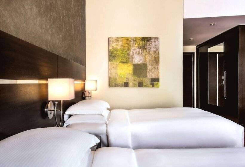 غرفة كلوب, Hyatt Regency Oryx Doha