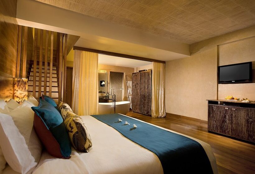 סוויטה דלוקס, Kupu Kupu Jimbaran Beach Hotel & Spa By L’occitane