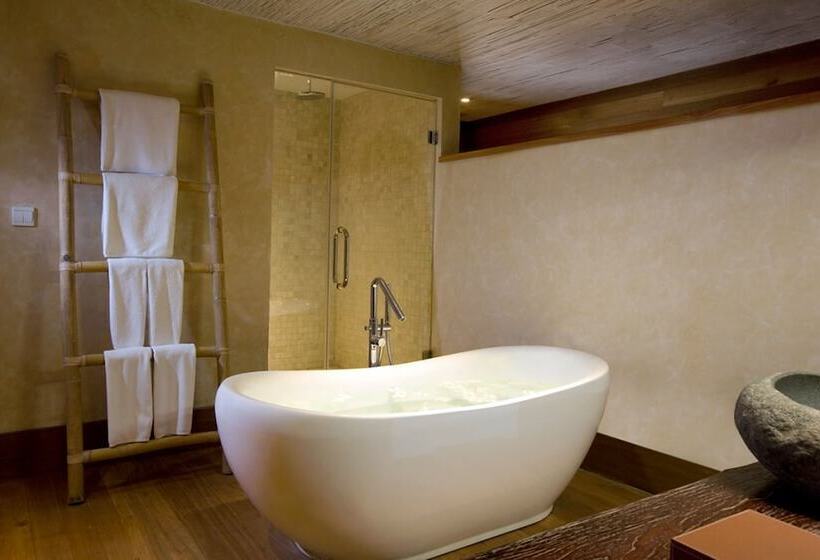 סוויטה משפחתית, Kupu Kupu Jimbaran Beach Hotel & Spa By L’occitane