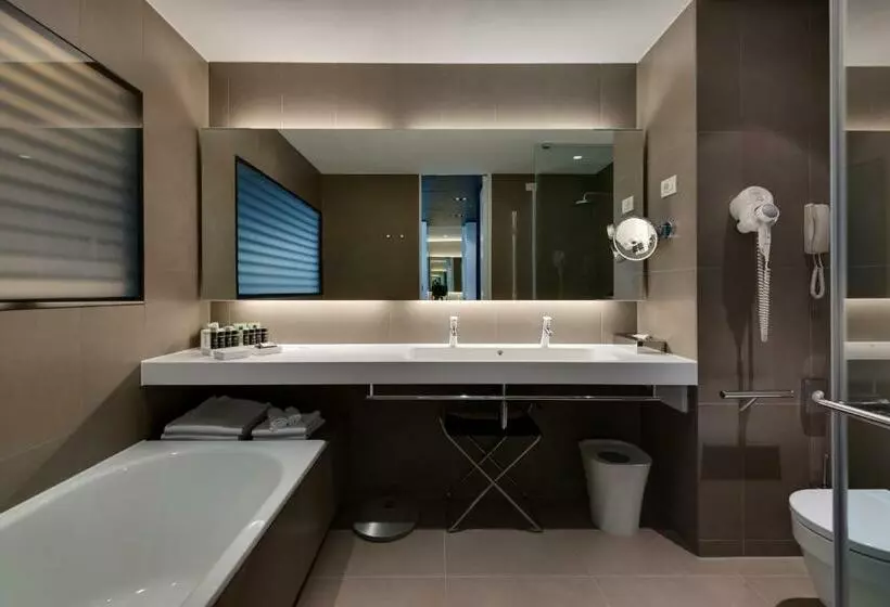 スイート, Lone Hotel By Maistra Collection