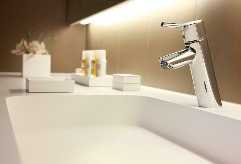 Люкс, Lone Hotel By Maistra Collection