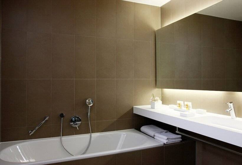 Люкс, Lone Hotel By Maistra Collection