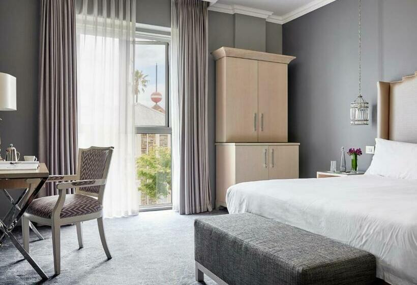 חדר דלוקס, Queen Victoria Hotel By Newmark