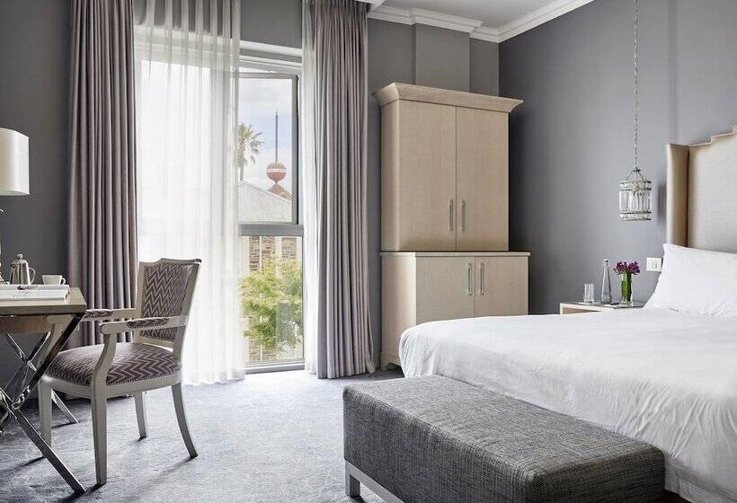 חדר דלוקס, Queen Victoria Hotel By Newmark