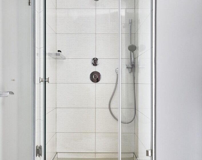 חדר פרמיום, Queen Victoria Hotel By Newmark