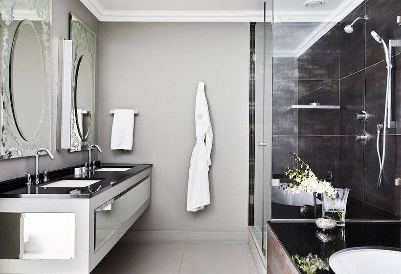 חדר פרמיום, Queen Victoria Hotel By Newmark