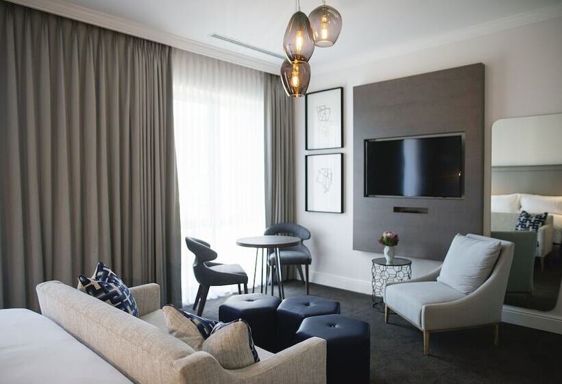 חדר פרמיום, Queen Victoria Hotel By Newmark