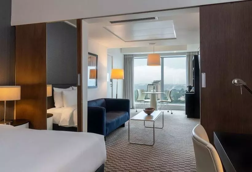 سوییت جونیور, Radisson Blu Gautrain Hotel, Sandton Johannesburg