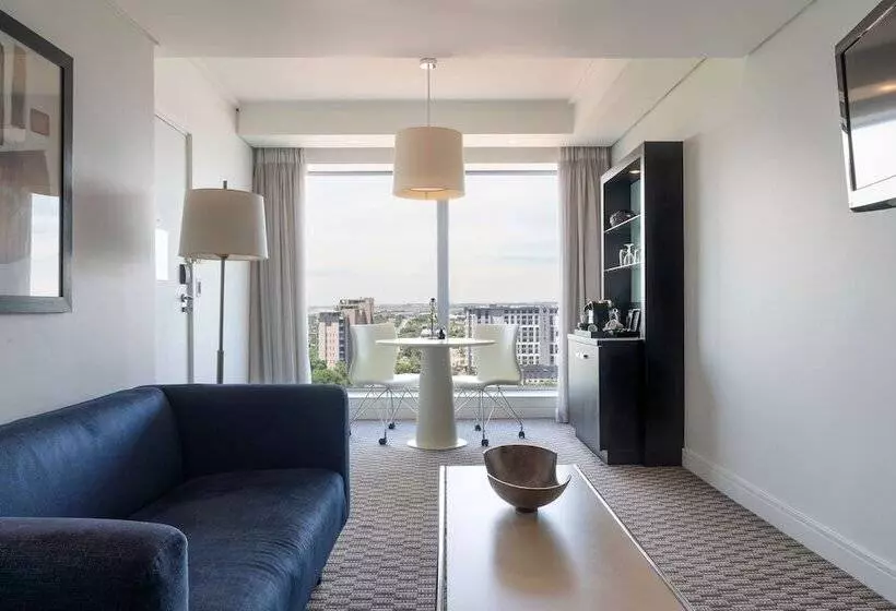 سوییت جونیور, Radisson Blu Gautrain Hotel, Sandton Johannesburg