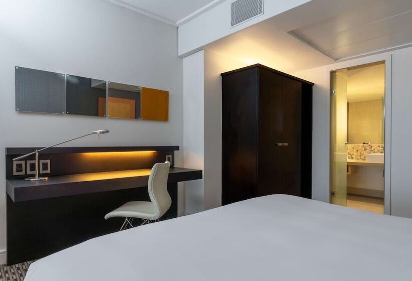 小型套房, Radisson Blu Gautrain Hotel, Sandton Johannesburg