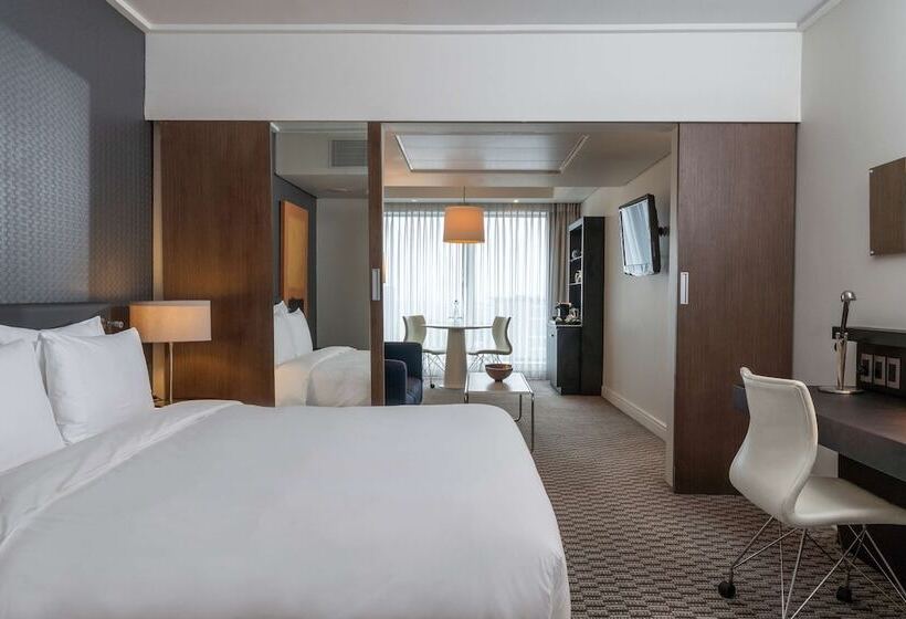 小型套房, Radisson Blu Gautrain Hotel, Sandton Johannesburg