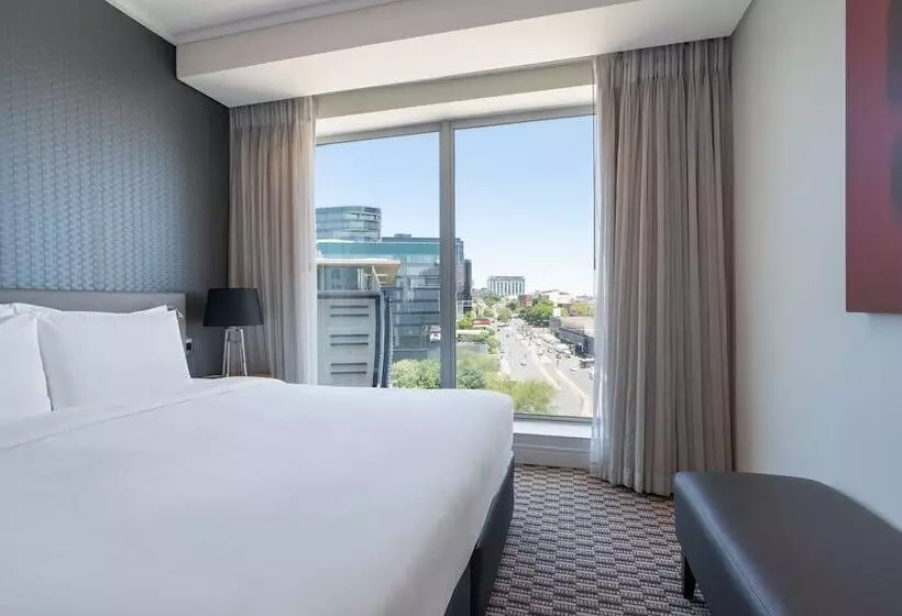 اتاق سوپریور با چشم‌انداز شهر, Radisson Blu Gautrain Hotel, Sandton Johannesburg