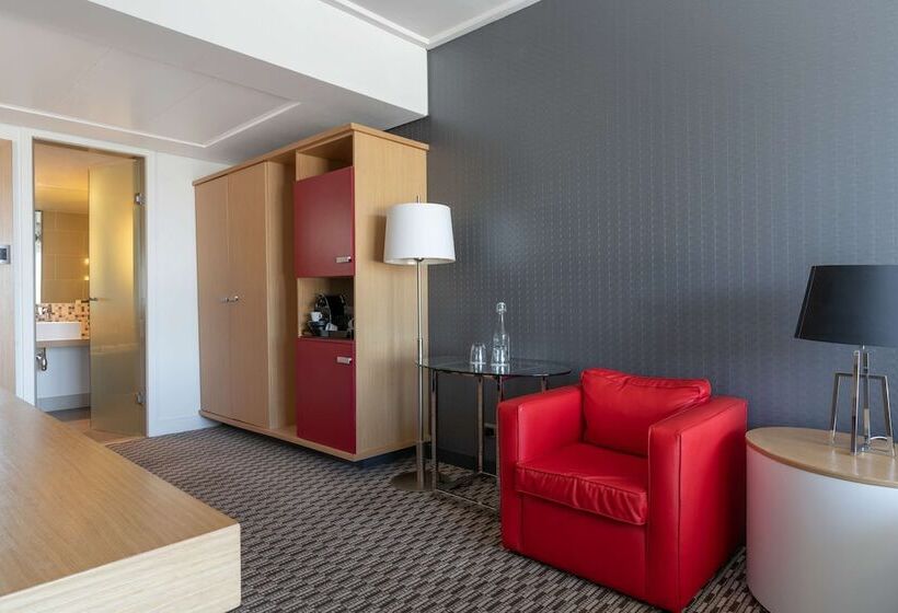 带城市景观的高级房间, Radisson Blu Gautrain Hotel, Sandton Johannesburg