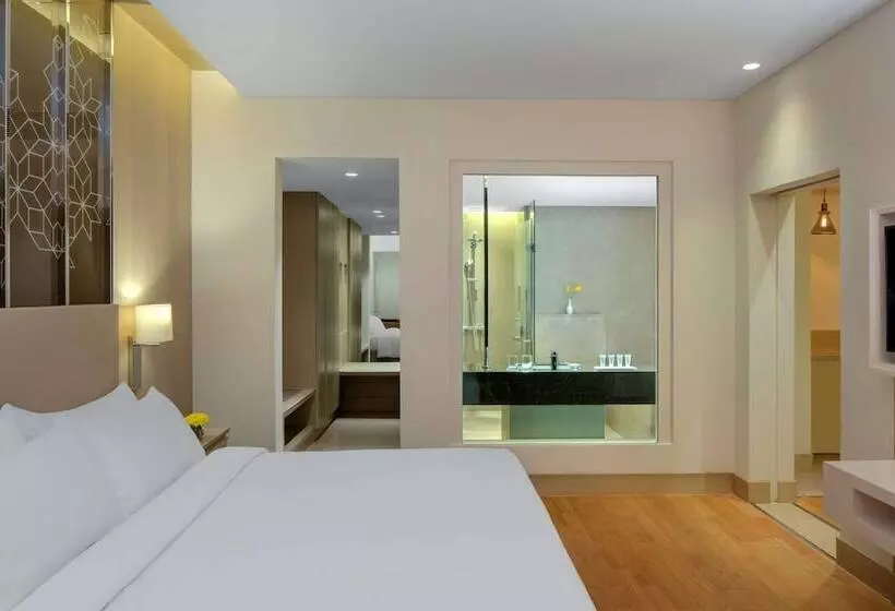 スーペリアールーム, Radisson Gurugram Udyog Vihar