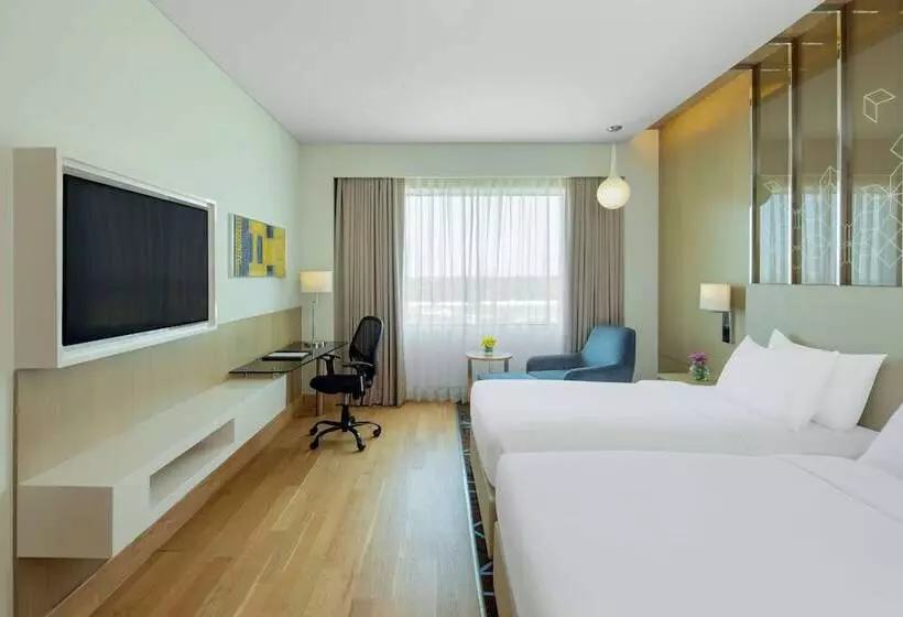 スーペリアールーム, Radisson Gurugram Udyog Vihar