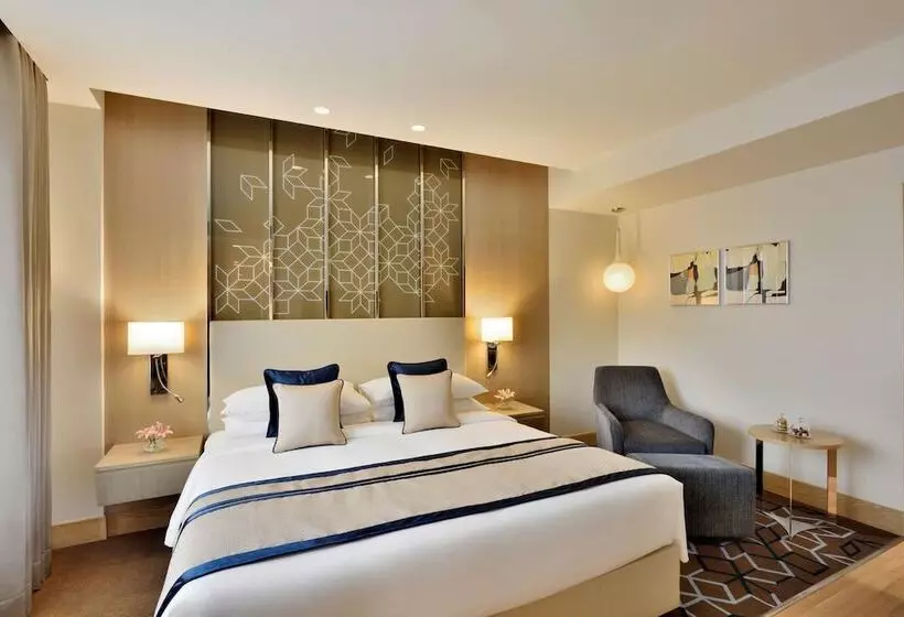 デラックスルーム, Radisson Gurugram Udyog Vihar