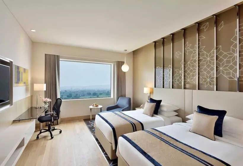 デラックスルーム, Radisson Gurugram Udyog Vihar