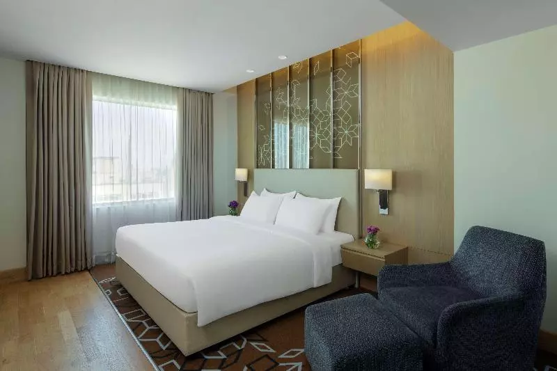 デラックスルーム, Radisson Gurugram Udyog Vihar