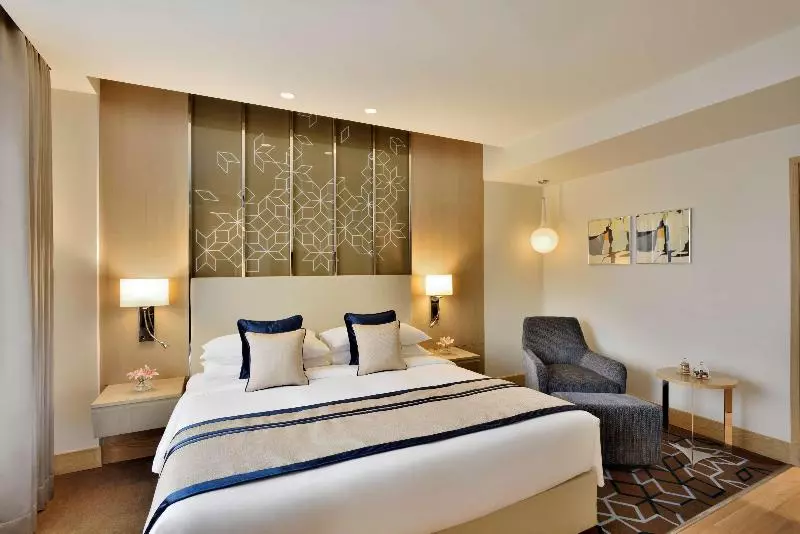 スーペリアールーム, Radisson Gurugram Udyog Vihar
