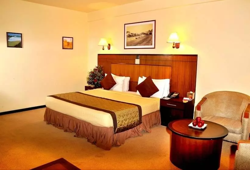 Deluxe-huone, Ramada Katunayake