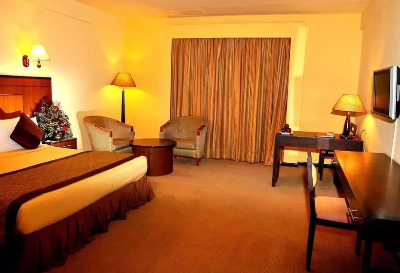 Deluxe-huone, Ramada Katunayake