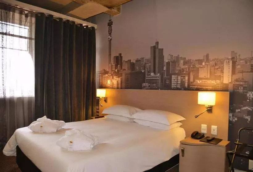 Standard-huone, Reef