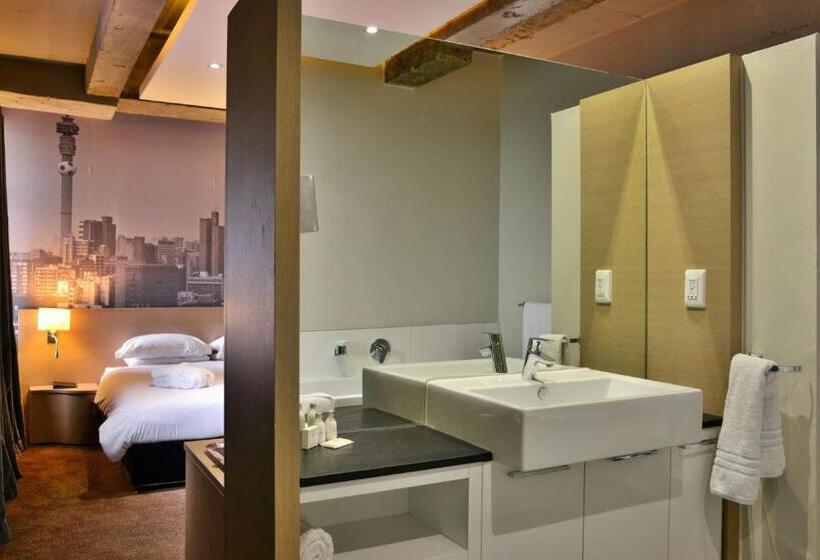 Номер Deluxe, Reef