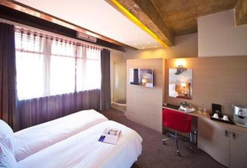 Quarto Estandar, Reef