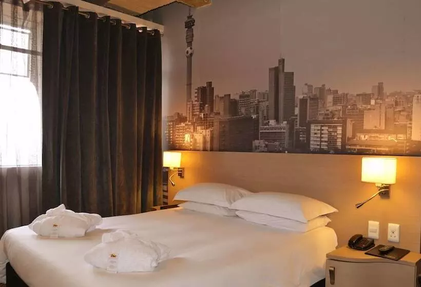 Standard-huone, Reef