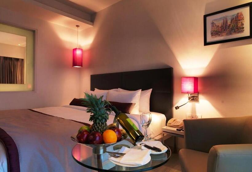 Номер Deluxe Кровать Кинг, Spree Shivai Hotel Pimpri