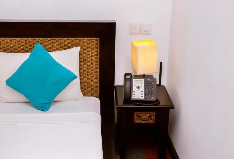 סוויטה, St.lachlan Hotel & Suites