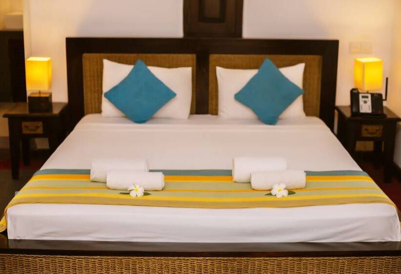 סוויטה, St.lachlan Hotel & Suites