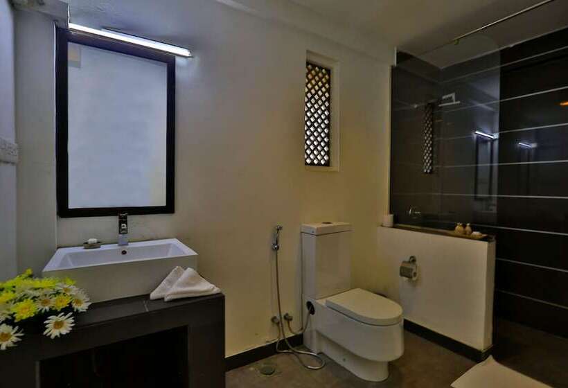 סוויטה, St.lachlan Hotel & Suites