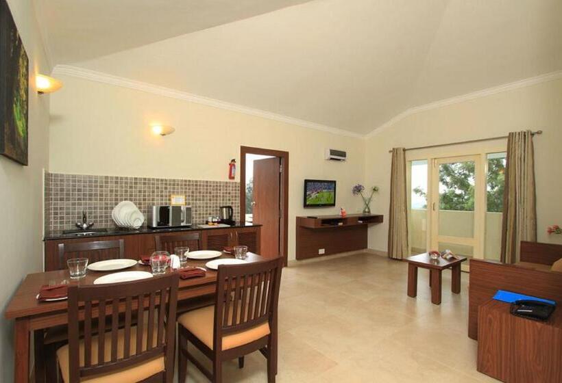 جناح عائلي, Sterling Ooty Fern Hill