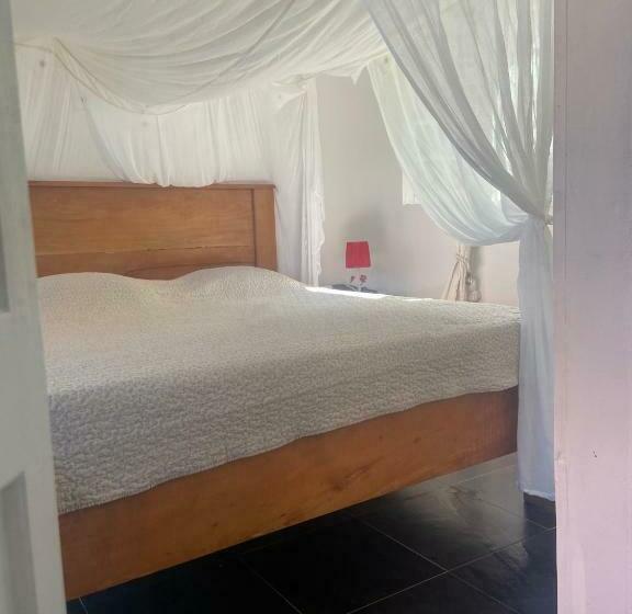 اتاق استاندارد با چشمانداز دریا, Habitation La Reine Du Camp Chambres D Hôtes