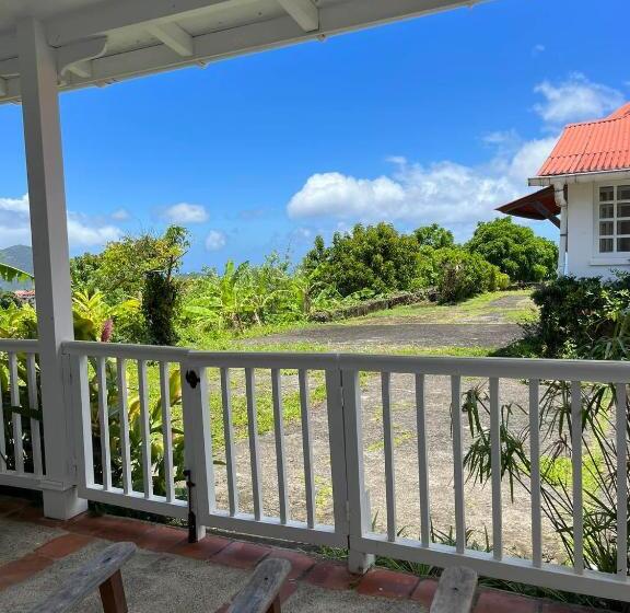 اتاق استاندارد با چشمانداز دریا, Habitation La Reine Du Camp Chambres D Hôtes