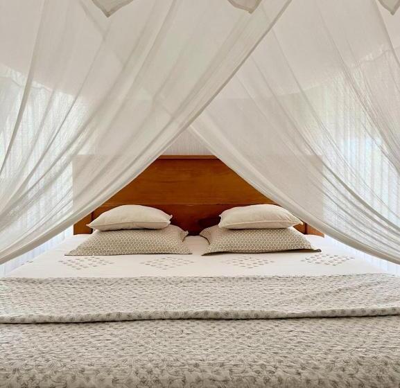 اتاق استاندارد با چشمانداز باغ, Habitation La Reine Du Camp Chambres D Hôtes