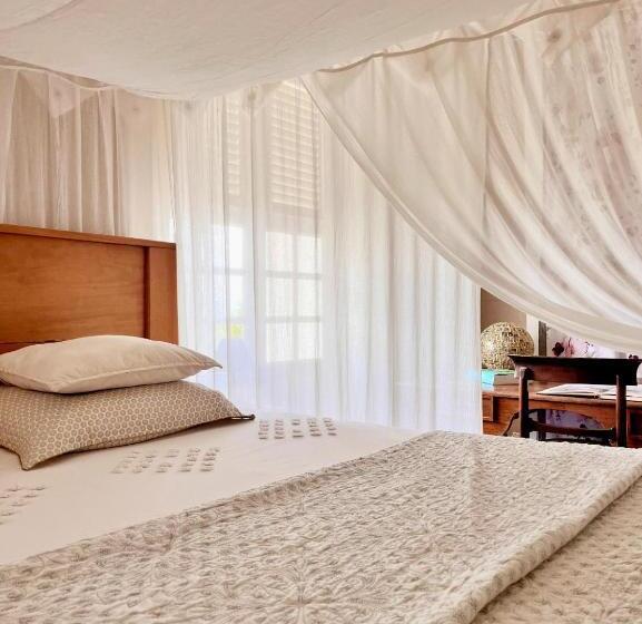 اتاق استاندارد با چشمانداز باغ, Habitation La Reine Du Camp Chambres D Hôtes