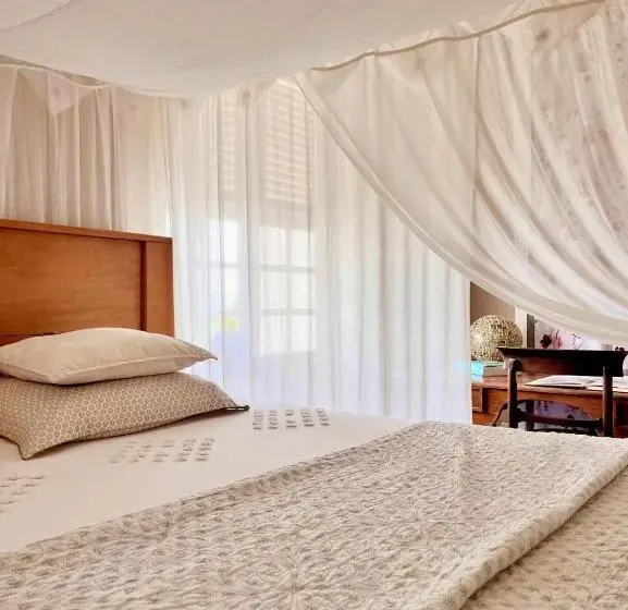 اتاق استاندارد با چشم‌انداز باغ, Habitation La Reine Du Camp Chambres D Hôtes