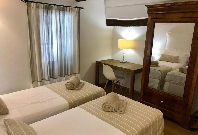 Апартаменты 3 Спальни, La Panoramica Gubbio   Maison De Charme   Casette E Appartamenti Self Catering Per Vacanze Meravigli