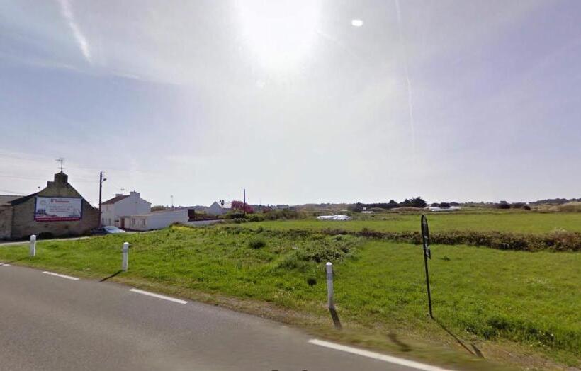 استودیو استاندارد با چشم‌انداز باغ, La Cabine De Plage