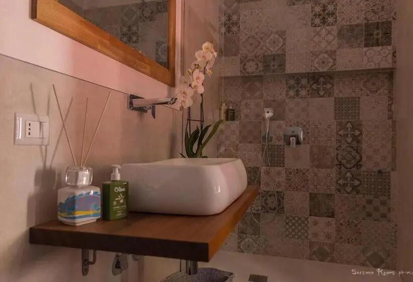 スーペリアールーム, Sarzana S Rooms