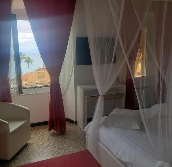 Номер Deluxe Вид на Море, Varazze Suite Sauna E Hammam