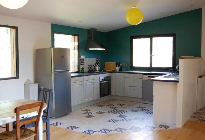 Апартаменты 1 Спальня Вид на Сад, Chambre D Hôte Et Gîte De Cantagrel