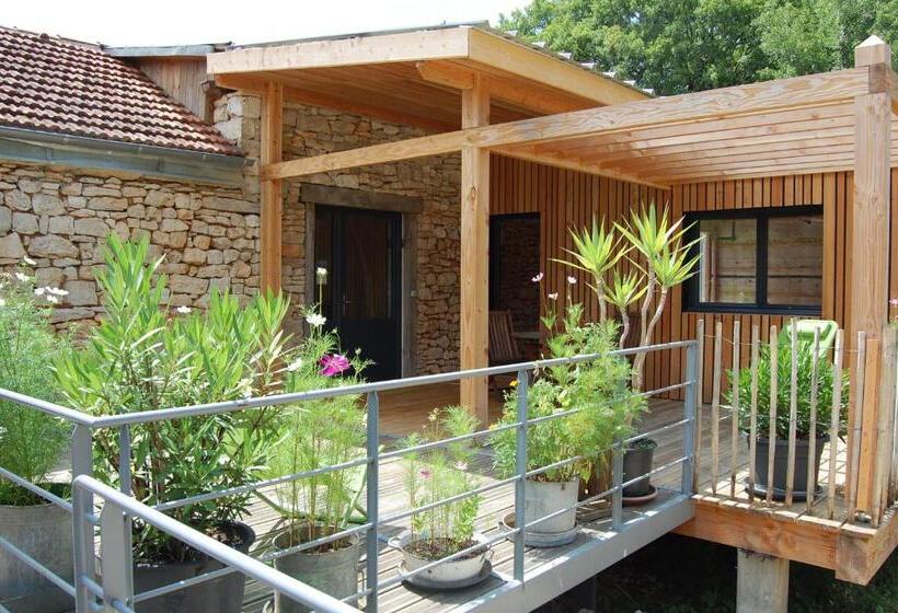 庭の見える１ベッドルームアパートメント, Chambre D Hôte Et Gîte De Cantagrel