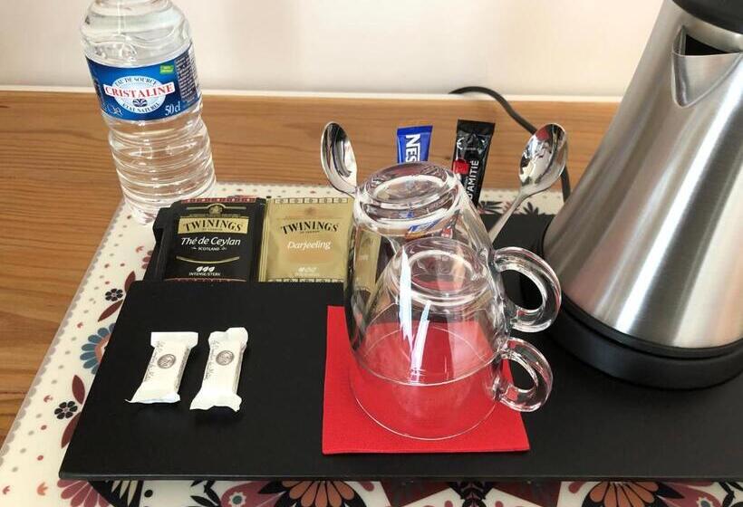 غرفة قياسية, La Ferme Buissonnière